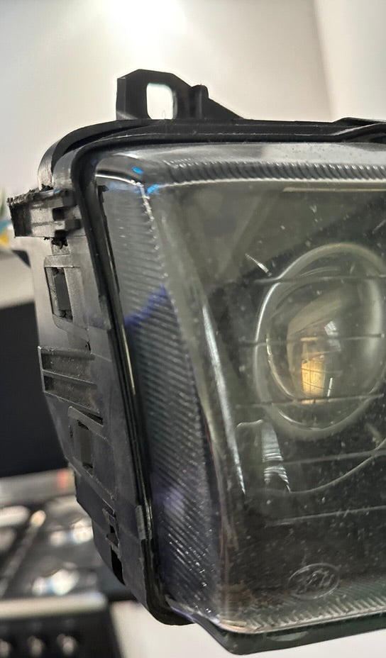 BMW E36 Right Headlight OEM – Genuine BMW Lens Headlamp (Used)