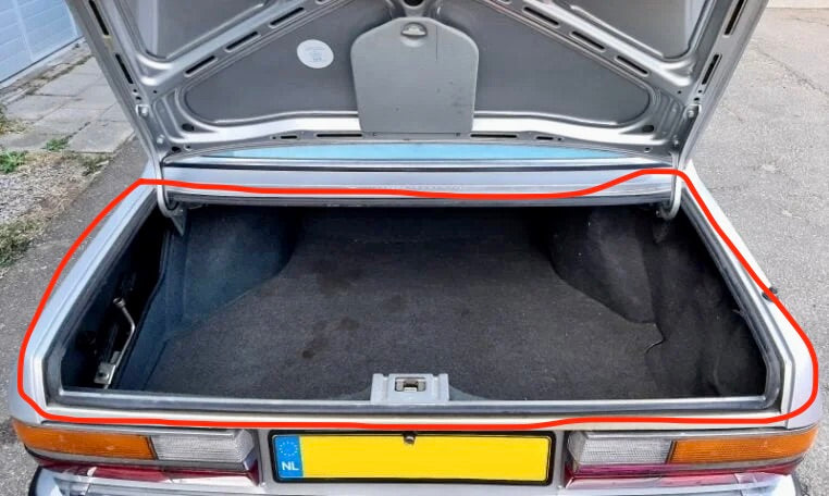 BMW E28 Trunk Seal / Boot Rubber – NEW 51711889473