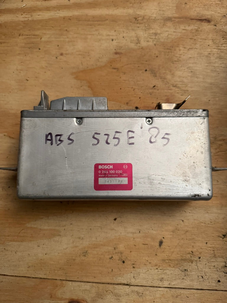 0265100020 BMW ABS Brake Control Unit ECU | E28 | Bosch