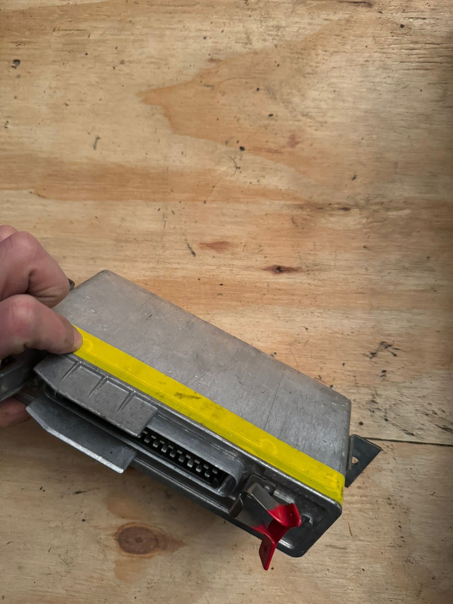 34521152025 BMW ABS Control Unit | E28 520i–528i | Bosch 0265100010