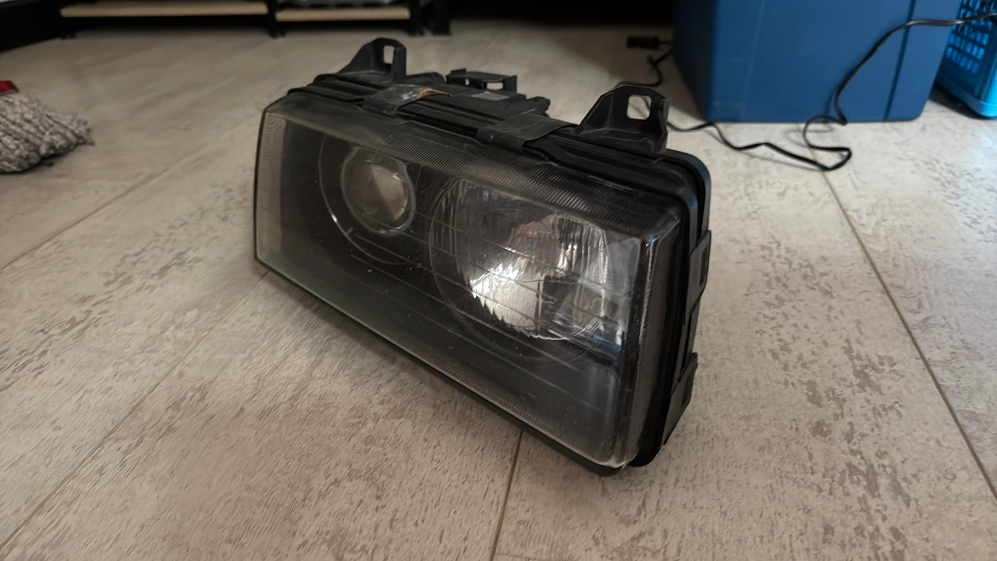 BMW E36 Right Headlight OEM – Genuine BMW Lens Headlamp (Used)