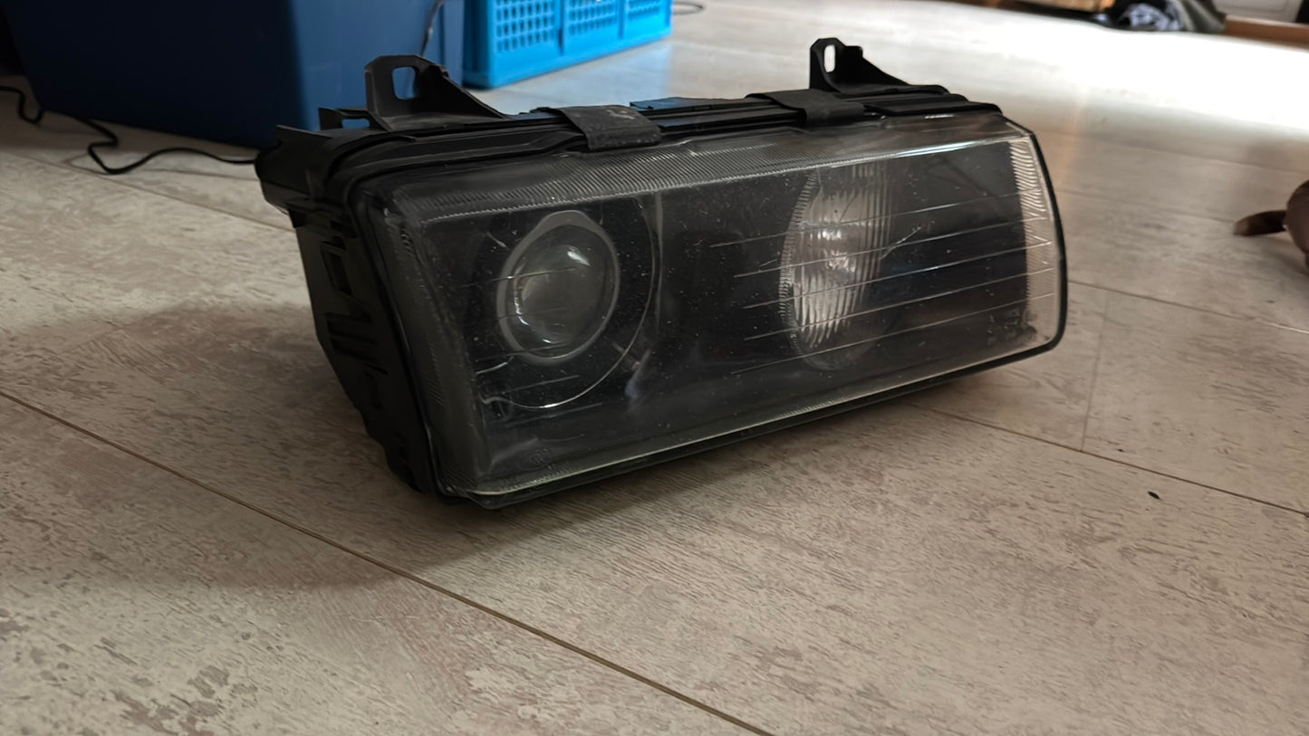 BMW E36 Right Headlight OEM – Genuine BMW Lens Headlamp (Used)